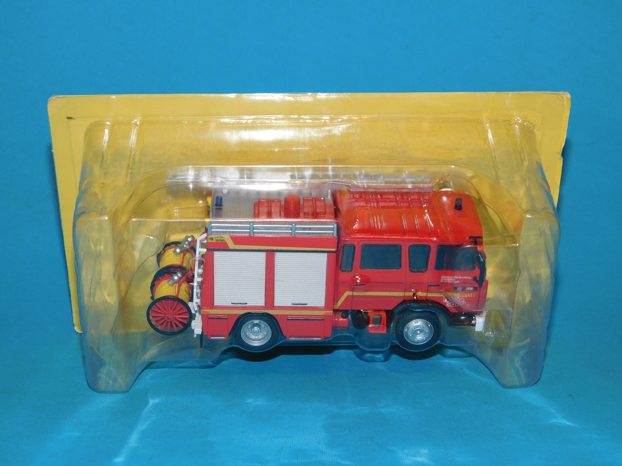 OPO 10 - Camion Pompier 1/43 Compatible avec Renault VI S180 Metz SDIS Haute Savoie (Ixo P02