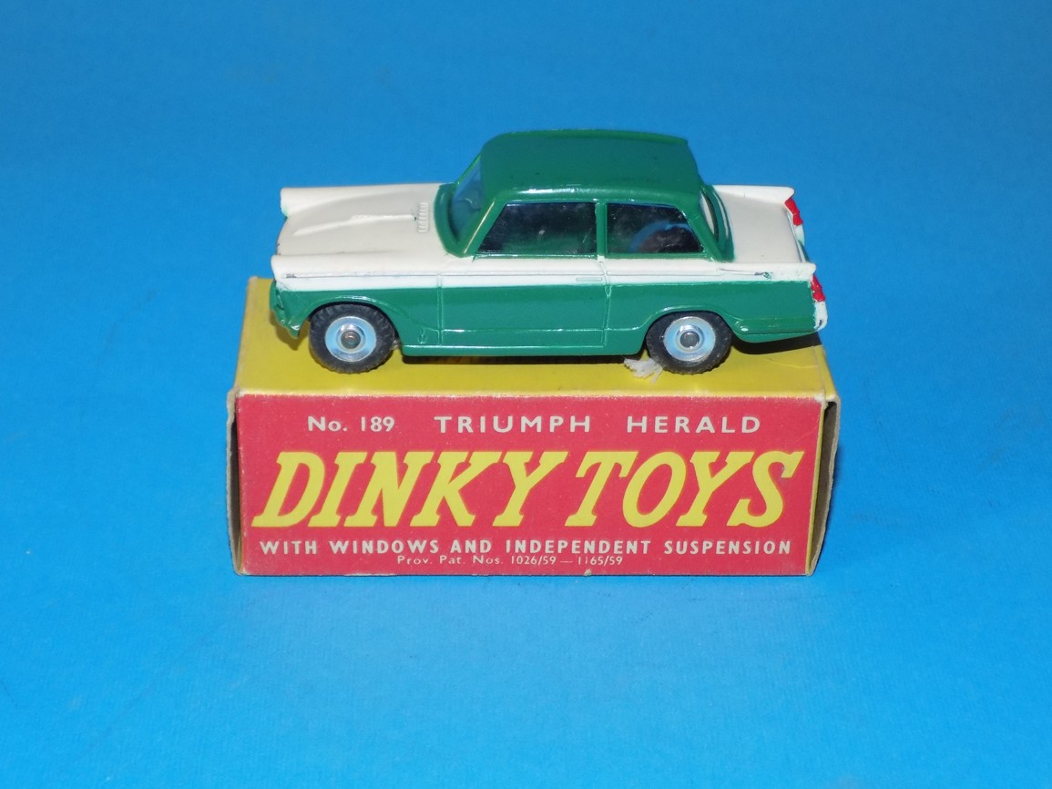 Dinky Toys 189 Triumph Herald - Voiture Miniature Ancienne Collection