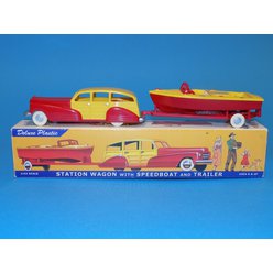 Dimestore Dreams 1/43 - Station Wagon with Speedboat and Trailer