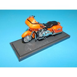 Maisto 1/18 - Harley-Davidson 2002 FLTR Road Glide