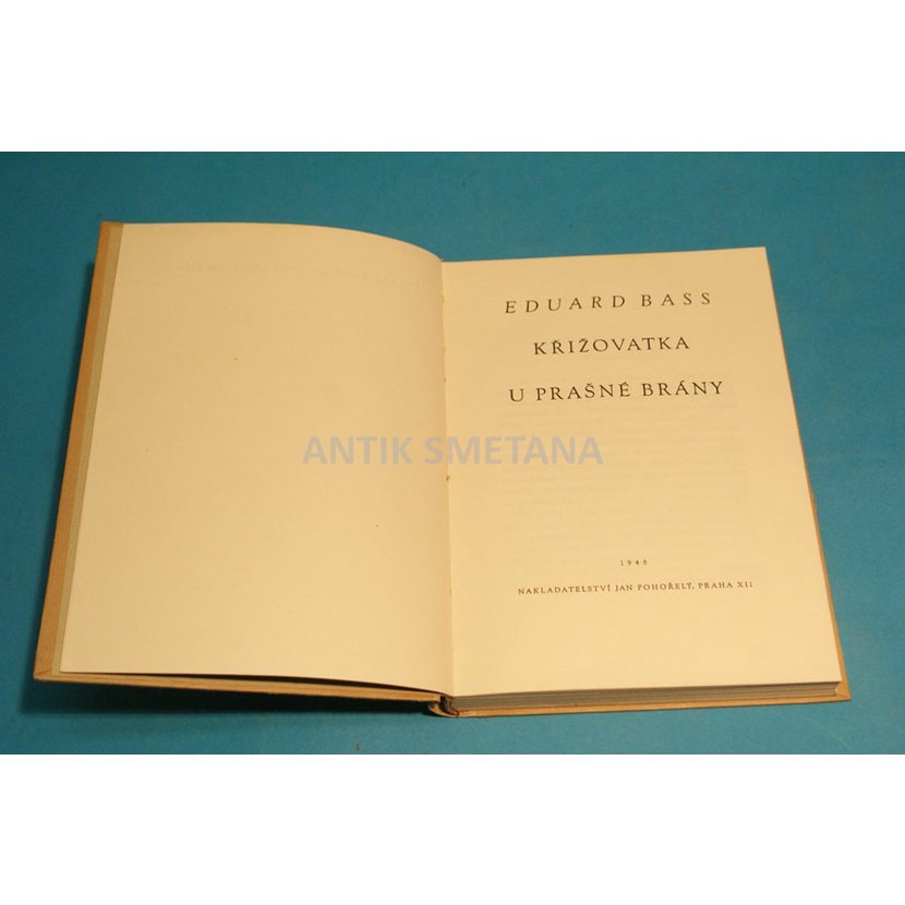 Křižovatka u Prašné brány